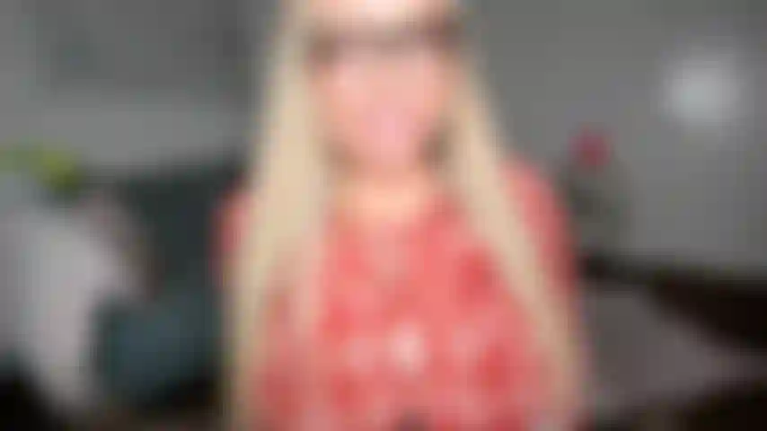 11H29 | hd | plusieurs angles | gros plans | les boutons volent | gémissant.