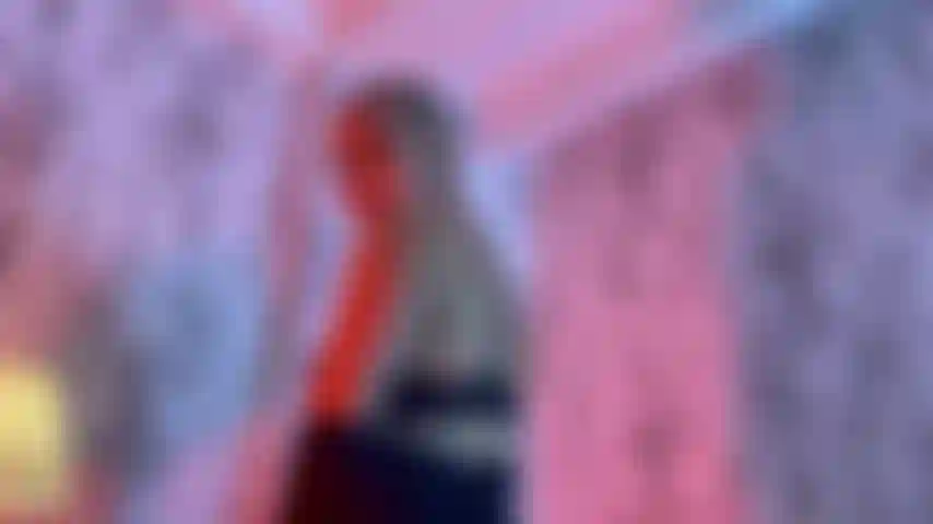 Viens à moi à genoux |tease lingerie nylon | CaamilaChain.