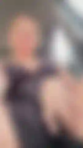 Comme c'est agréable de baiser dans ma voiture avec mon domi.