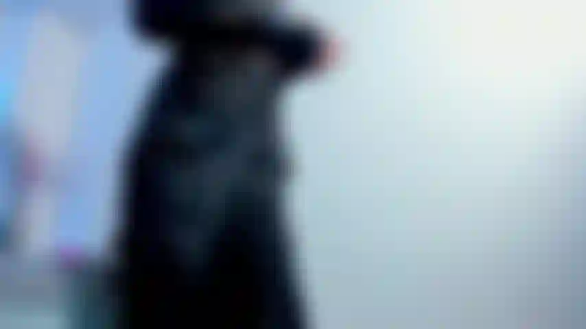 Pantalon bas et culotte sexy.