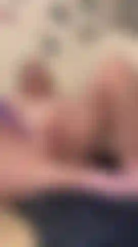Vibing my pussy until I cum 🩷