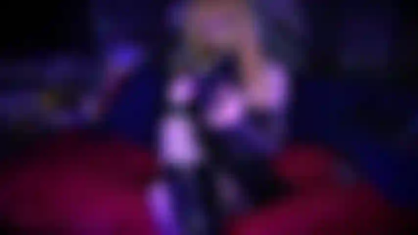 Je sais que tu es au courant de ma note de mort et nous ne devons pas dévoiler ce secret. Je peux te tuer quand je veux, je te possède maintenant. Je t'enferme dans la chasteté et te tourmente jusqu'à ce que j'en ai assez et te tue.