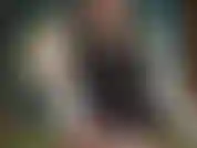 Mlle cain vous inflige des châtiments corporels pour avoir été délinquante à l'école. Elle utilise une cravache et vous fait sucer son énorme sangle et vous soumettre à elle.