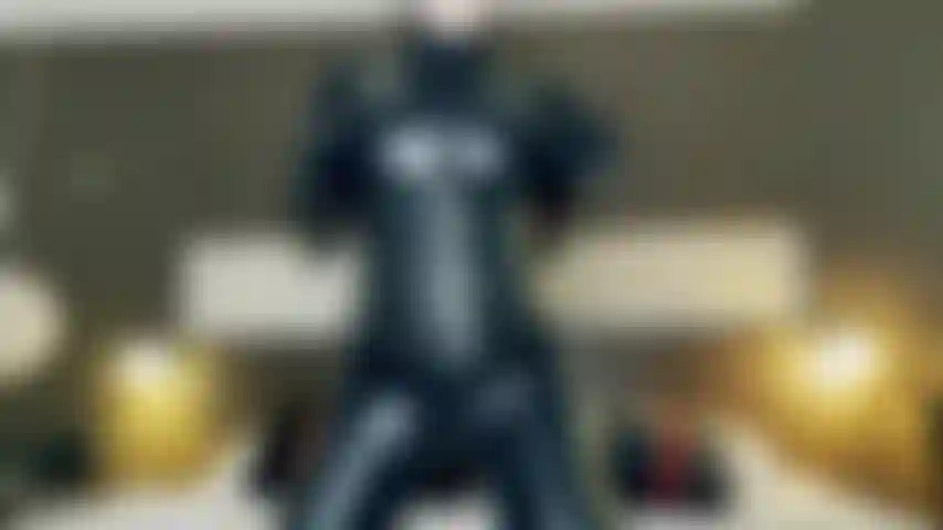 Sous les pattes d'une catwoman.