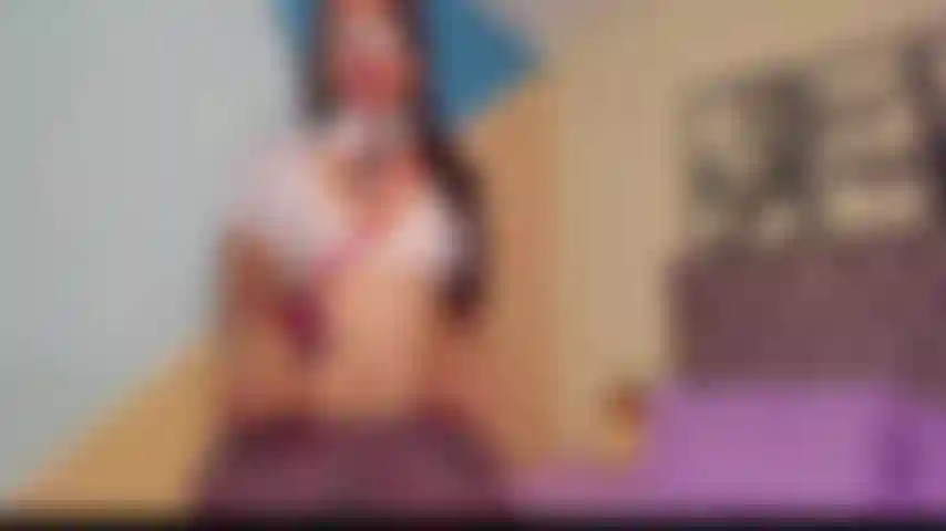 Étudiante explosive..