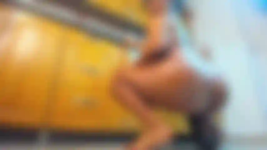 Chevauche mon énorme gode.