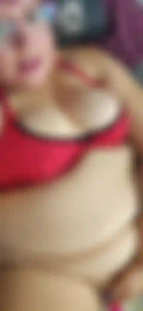 Up-close look and sound of me giving myself the finger while my tip vibe is in!!! Mac&cheese ASMR