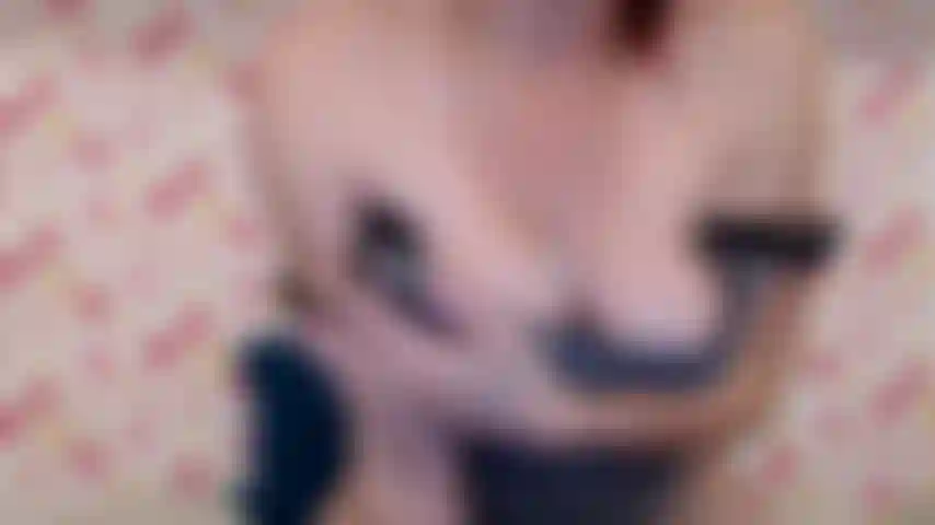 Deux fois plus de plaisir ! Jeu anal et chatte!