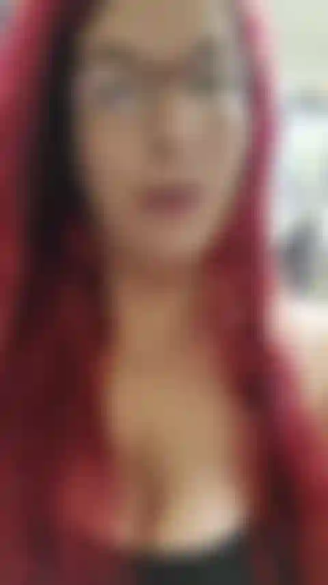 J'ai fait ma première expression de main avec un clip de lait complet et j'ai fait gicler des tonnes de lait, je me suis masturbée tout en suçant mes tétons et en crachant du lait partout et en faisant un gros gâchis ! Des tonnes de streams chauds à la fin de la vidéo également en audio !