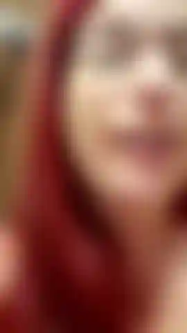 J'utilise mon tout nouveau gode de 10 pouces d'épaisseur pour baiser ma chatte et jouir! J'ai dû le tester avant d'essayer de le monter, et cela semble plutôt bien fonctionner. Regarde-moi avoir un énorme orgasme avec ! 36 W preggo! Audio !