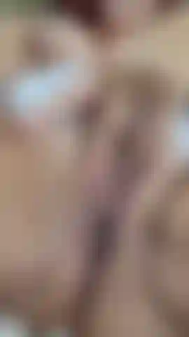 J'étais d'humeur coquine et je voulais jouir à nouveau, alors cette fois j'ai mis mon vibromasseur en moi et j'ai baisé ma chatte humide et crémeuse avec avec l'ambiance élevée jusqu'à ce que je jouisse à nouveau ! ( Audio).