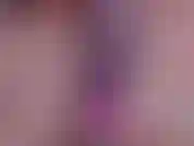 Une chatte très crémeuse / un jouet en verre en gros plan et je jouis très fort ! Vous ne croirez pas à quel point je suis crémeuse !