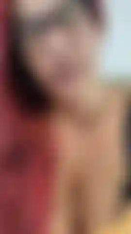 Jp voulait que je me déshabille, que je joue avec ma chatte et que j'aie un beau gros orgasme pour lui ! Bien sûr, j'ai sorti ma baguette violette et j'ai fait vibrer mon clitoris jusqu'à ce que je jouisse gentiment et fort pour lui (audio).