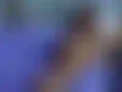 Exhibant ma taille 12 pieds. Oui, taille 12 ! Mes pieds sont massifs et beaux. :).