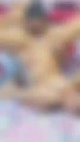 Chloe is too flexible, and her friend enjoys putting her tongue deep in her pussy