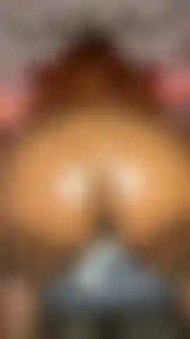 Je fais twerker mon cul huilé.