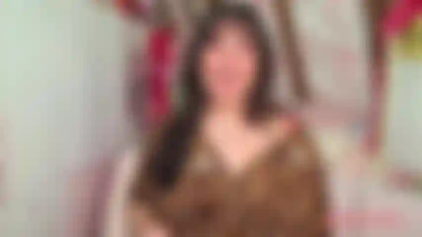 Une fille de bar salope ne veut toujours pas te baiser (sph).