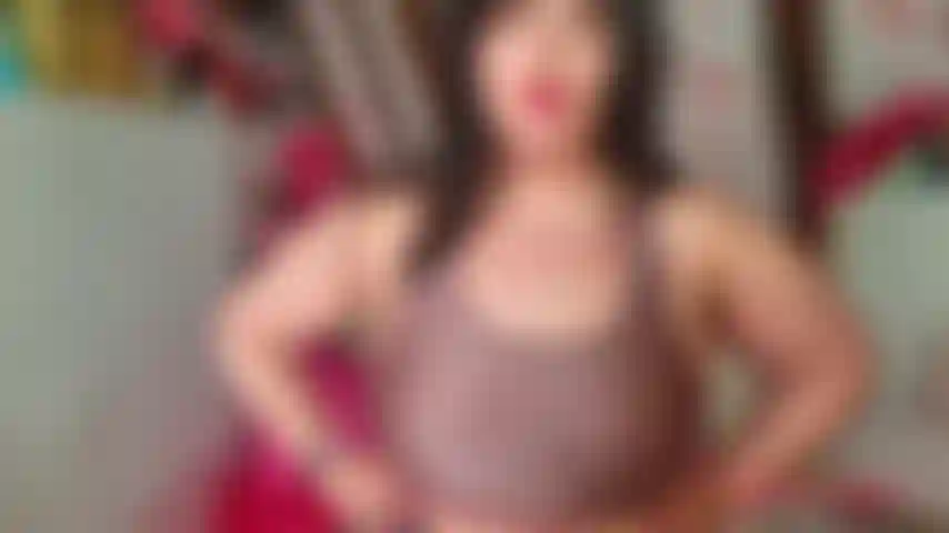 J'adore mes aisselles poilues et moites.