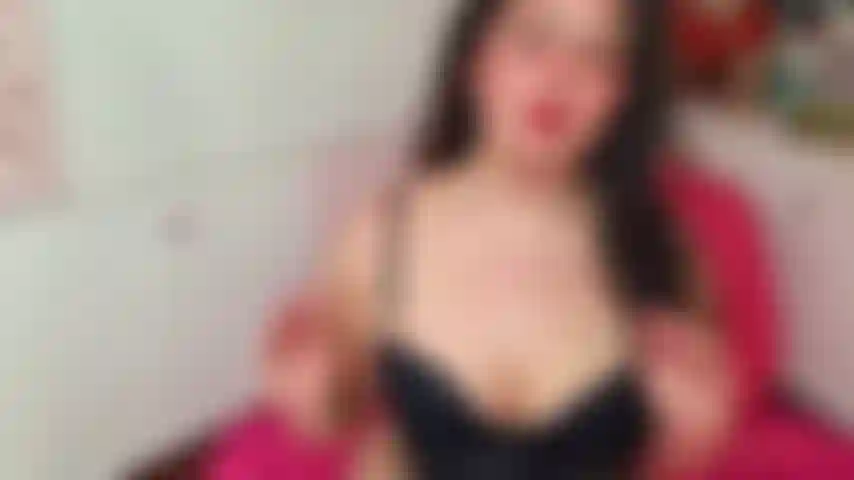 Lutteuse de langue - un grand et long jeu de crachat de langue.