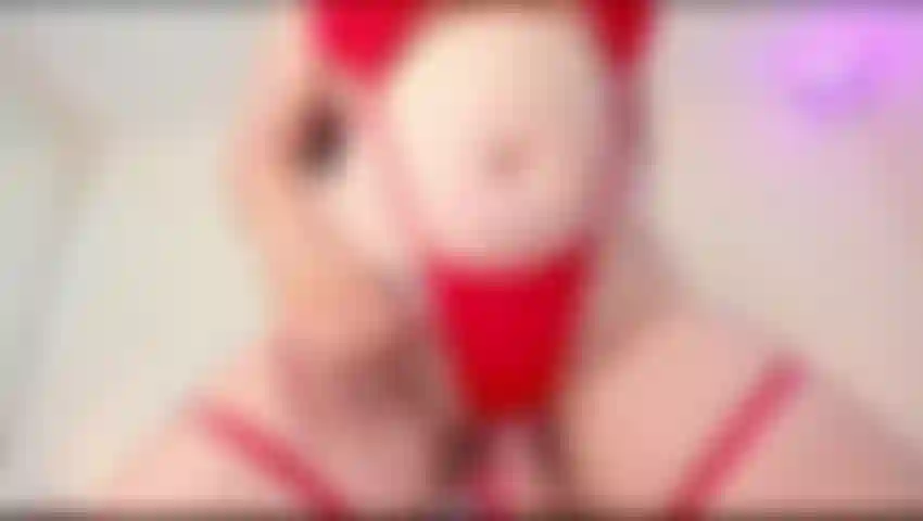 Une milf qui chevauche ta grosse bite.