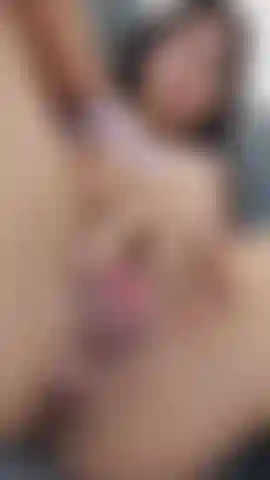 Play with my tight pussy