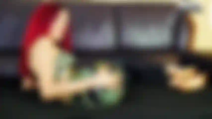 J'ai un orgasme alors que tu es dans la chasteté.