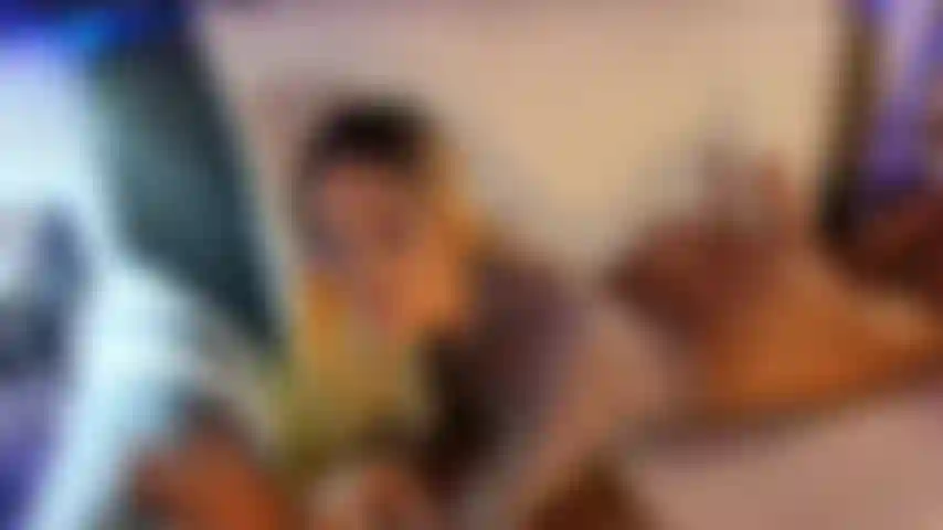 Un énorme gode énorme et blanc extrême 4k.