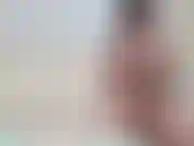 Je t'attrape en train de m'espionner pendant que je me déshabille chez toi et ça me rend chaud et excité. Je me déshabille et je jouis 3 fois et je deviens super crémeuse. Ceci est une vidéo personnalisée pour kenn.