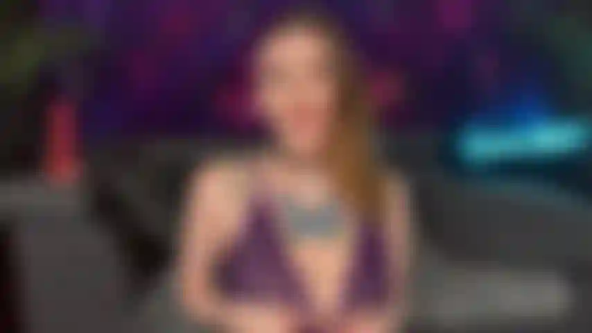 Vixx essaie un nouveau gode bad dragon, austin le renard !