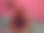 Cum me regarde m'amuser pendant que je mâche mon chewing-gum. Voyons si nous pouvons faire éclater nos "bulles" ensemble en même temps !!!