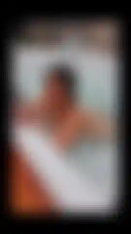 Masturbation en jacuzzi.