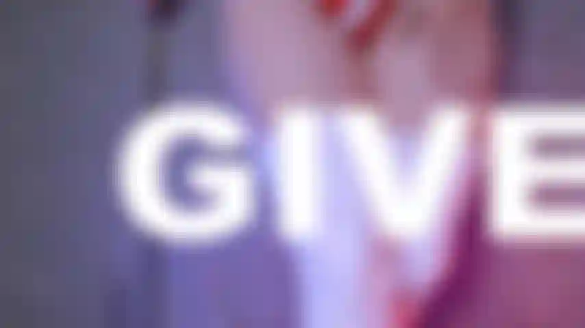 En dépendance bordure & seins nus.