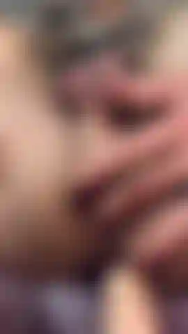 Je joue avec une machine à baiser.