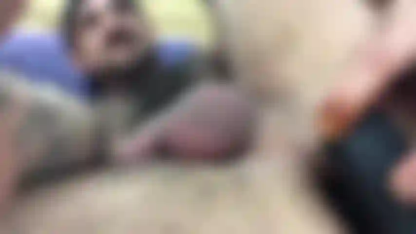 Je joue en gros plan avec des jouets.