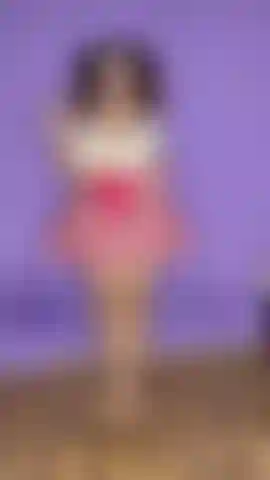 Daddys_girl supplie de sucer et de se faire baiser.