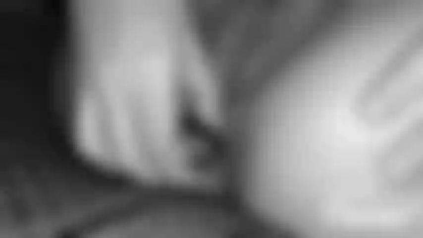 Je sors mon plug anal.