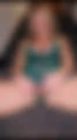 Je joue avec et je mange un creampie.