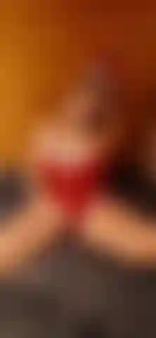 Je me doigte dans une cabane.