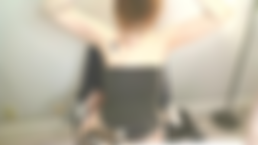 Sans lunettes, première fois avec un nouveau vibromasseur.