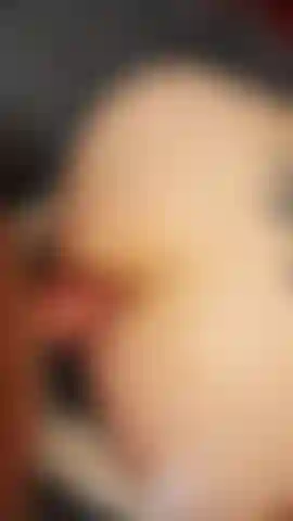 Première vidéo anale de dahlias....