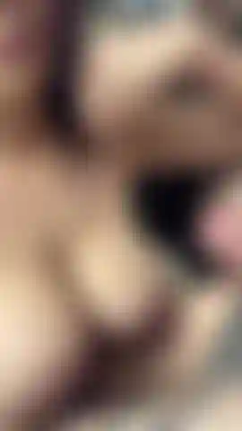 Gorge profonde, bâillon léger.