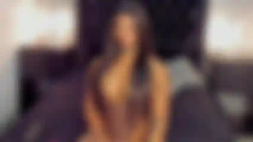 Strip-teaseuse sauvage.