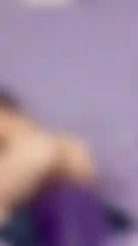 Chevauchant m. Carmel dans plusieurs positions avec des gros plans sur le cul et la chatte.