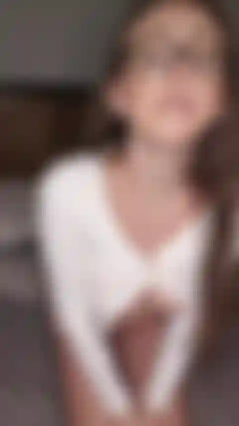 Huile-moi papa !! Qui implore ton sperme !