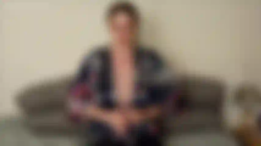 27 Bordure minute et énorme giclée.