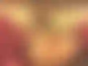 Une adolescente amoureuse de son gode.