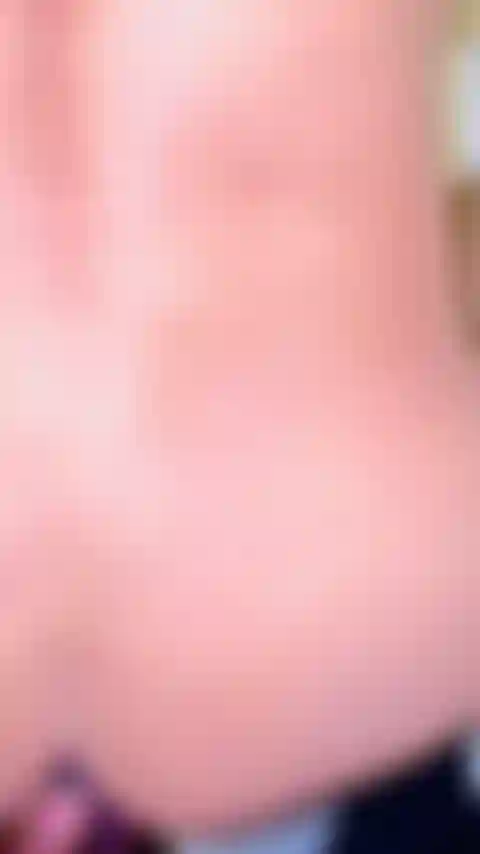 Chevauchant un gros b c.