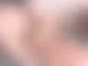 Branlant une bite dure.