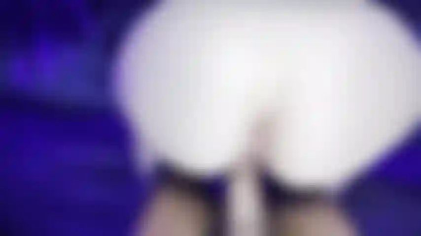 Jeu de chatte en pov avec @marilynmidas.