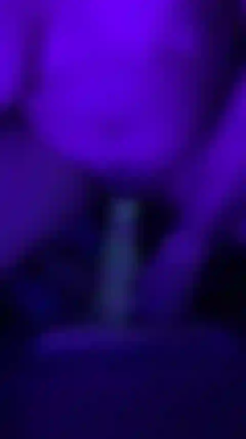 Un peu de plaisir avec la belle.